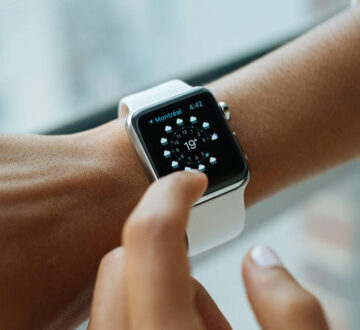 smart-watch-821557_1920